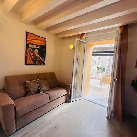 Cinque Terre Hub 12 * لا سبيتسْيا